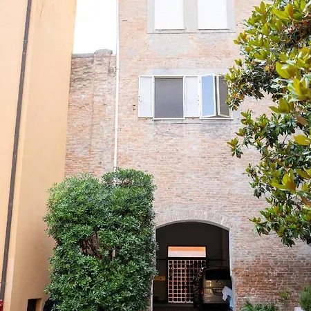 Apartment Di Pregio - Al Piano Terra Ferrara